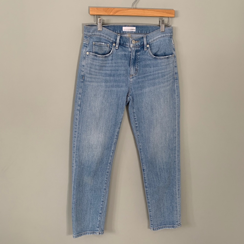 Loft The Super Soft Girlfriend Jeans Light Wash Blueโ Denim Size 26 / 2